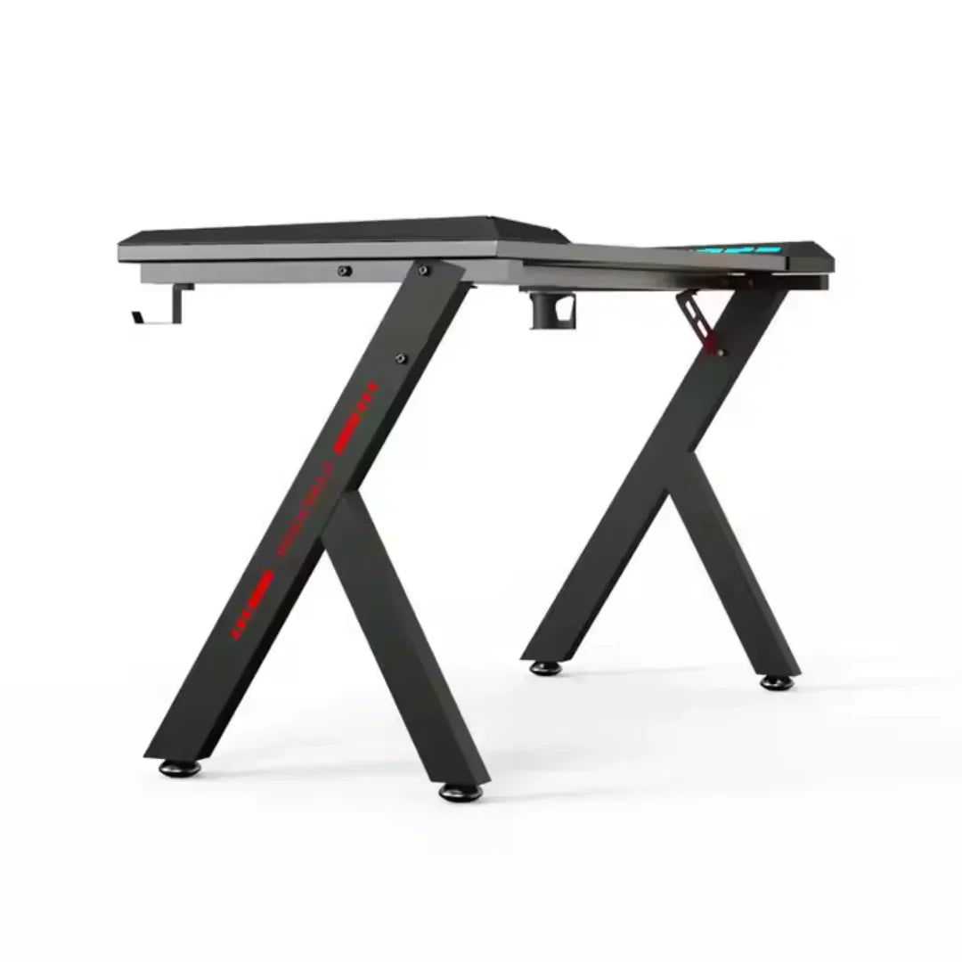 Gejmerski Sto LED RGB – Moderan Gaming Desk sa Držačem za Slušalice i Piće